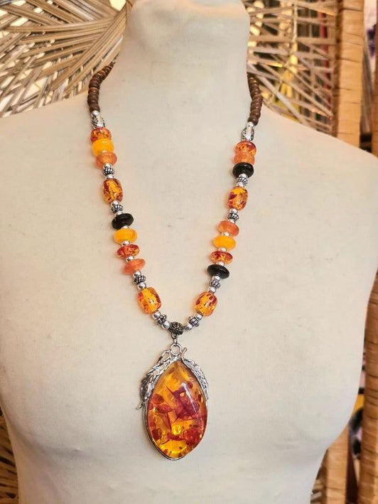 Vintage 70's Amber Necklace - Yatva