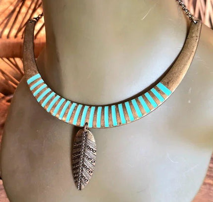 Vintage 70's Bib Statement Necklace - Yatva