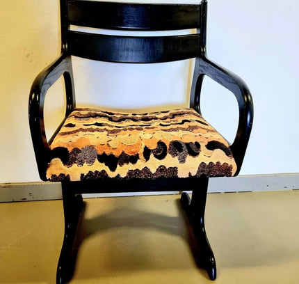 Vintage 70s Chair - Yatva