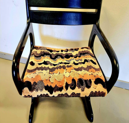 Vintage 70s Chair - Yatva