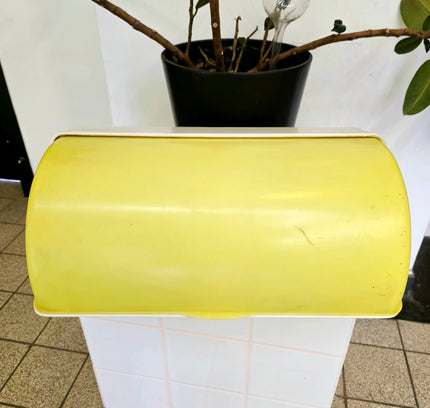 Vintage 70s Curver Holland Plastic Bread Bin - Space - Age Design - Yatva