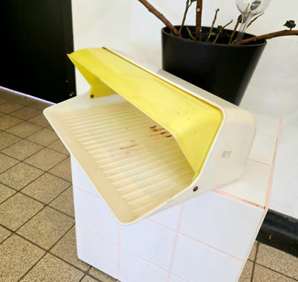 Vintage 70s Curver Holland Plastic Bread Bin - Space - Age Design - Yatva