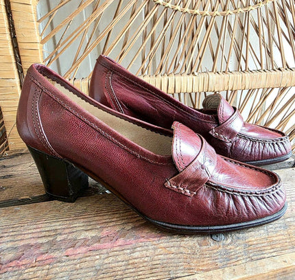 Vintage 70s Deadstock Brand New Serino Brogue Slip on Shoes - Yatva