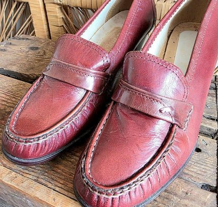 Vintage 70s Deadstock Brand New Serino Brogue Slip on Shoes - Yatva