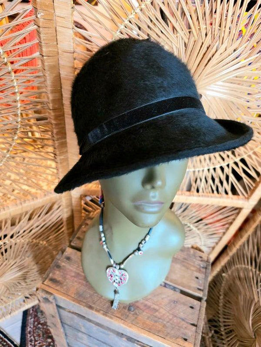 Vintage 70s Duchess Hat - Yatva
