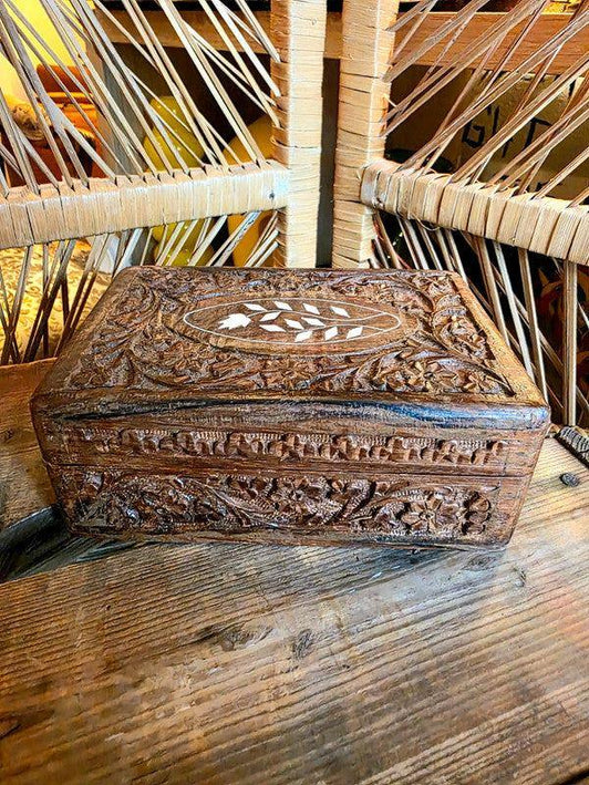 Vintage 70's Hand Carved Wooden Box - Yatva