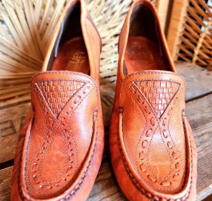 Vintage 70s Jen Leather Heeled Loafer Shoes - Yatva