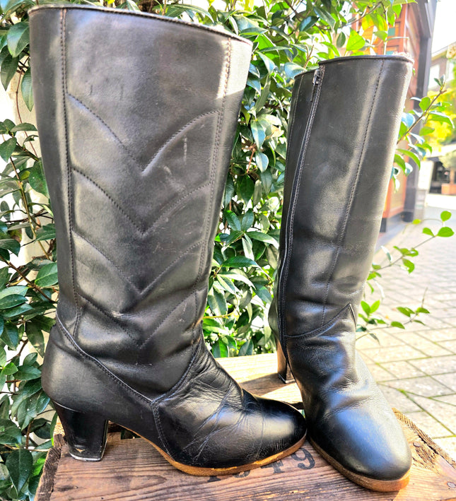 Vintage 70's Leather Boots - Yatva
