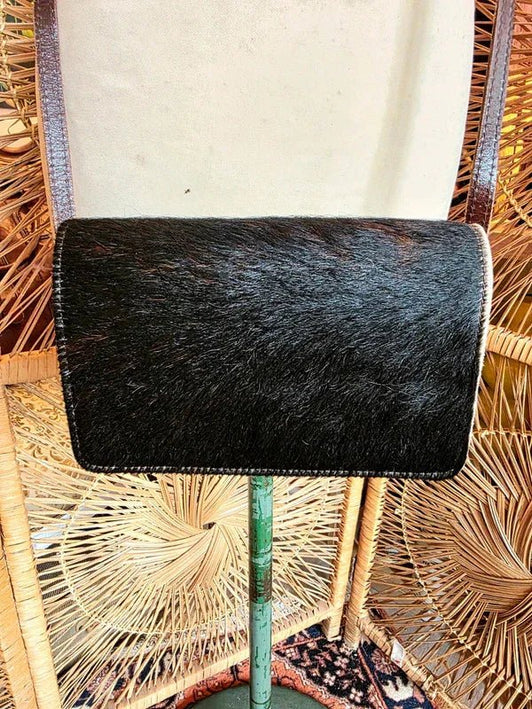Vintage 70's Leather Crossbody Bag - Yatva