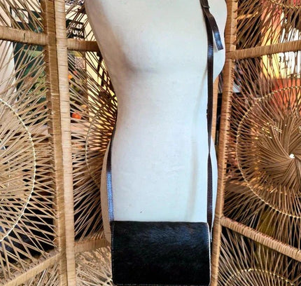 Vintage 70's Leather Crossbody Bag - Yatva