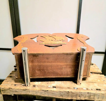 Vintage 70s Magazine Holder - Yatva