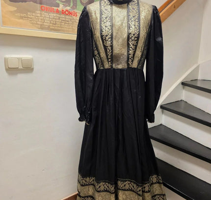 Vintage 70's Maxi Dress - Yatva