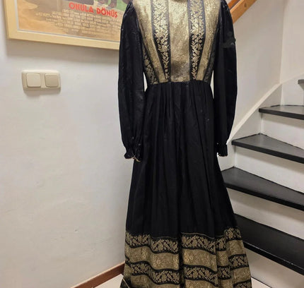 Vintage 70's Maxi Dress - Yatva