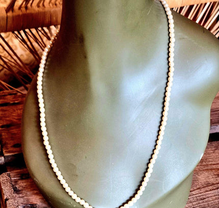 Vintage 70's Pearl Necklace - Yatva