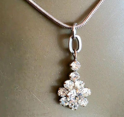 Vintage 70's Pendant Necklace - Yatva