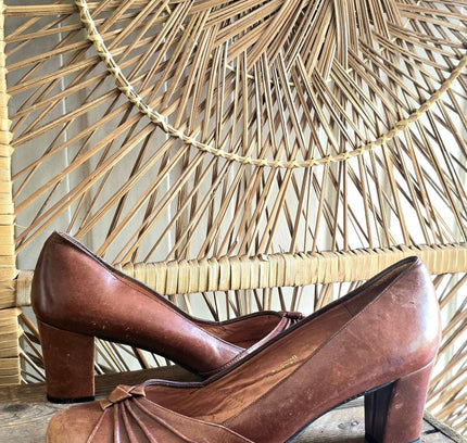 Vintage 70s Queen Fashion Shoes - Yatva