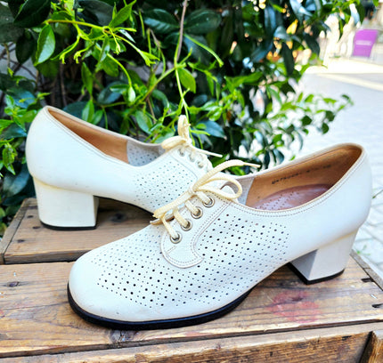 Vintage 70s Salamander Leather Brogue Oxfords Heel Shoes - Yatva