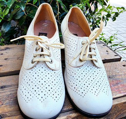 Vintage 70s Salamander Leather Brogue Oxfords Heel Shoes - Yatva