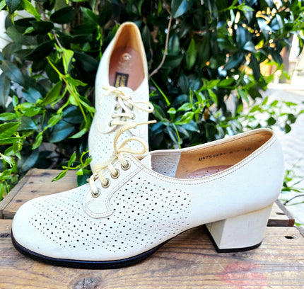 Vintage 70s Salamander Leather Brogue Oxfords Heel Shoes - Yatva