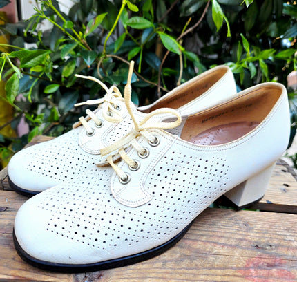 Vintage 70s Salamander Leather Brogue Oxfords Heel Shoes - Yatva