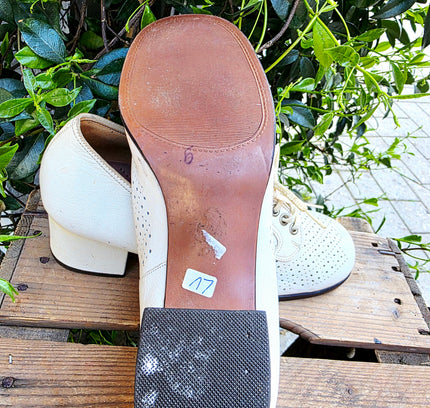 Vintage 70s Salamander Leather Brogue Oxfords Heel Shoes - Yatva