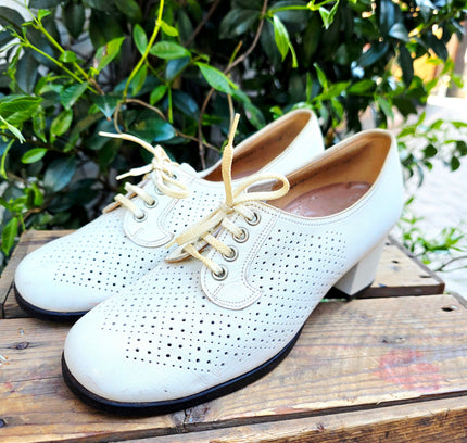 Vintage 70s Salamander Leather Brogue Oxfords Heel Shoes - Yatva