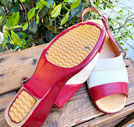 Vintage 70s Sardina Italian Leather Wedge Sandals - Yatva