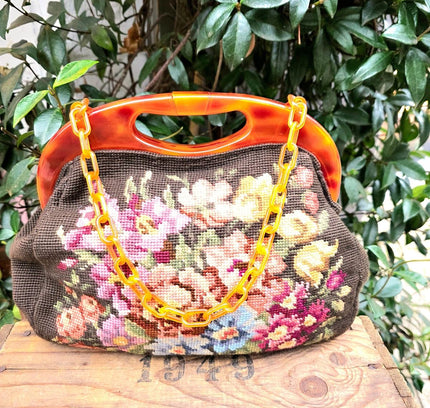 Vintage 70's Tapestry Needlework Hand/ Shoulder Bag - Yatva