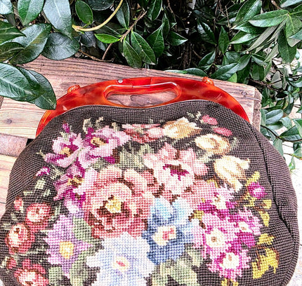 Vintage 70's Tapestry Needlework Hand/ Shoulder Bag - Yatva