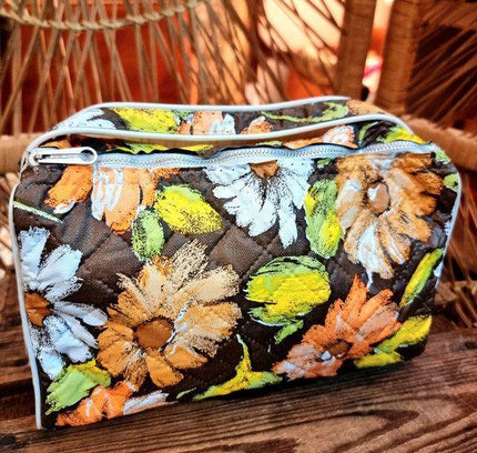Vintage 70's Toiletry Bag - Yatva