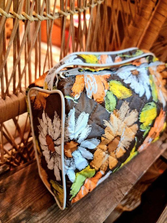 Vintage 70's Toiletry Bag - Yatva