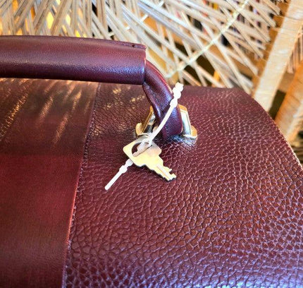 Vintage 70's Vanity Case with Key - Yatva