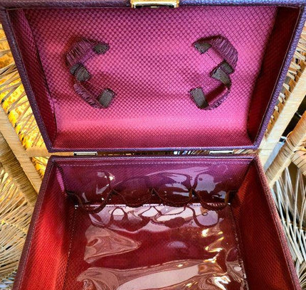 Vintage 70's Vanity Case with Key - Yatva