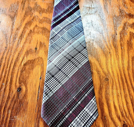 Vintage 70's Veraa Mode Tie - Yatva