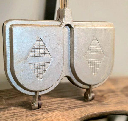 Vintage 70s Waffle Pan Maker Double Toaster Aluminium - Yatva