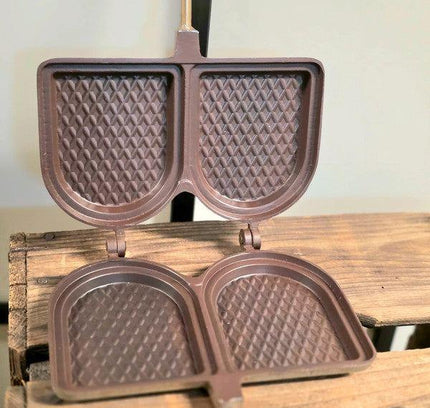 Vintage 70s Waffle Pan Maker Double Toaster Aluminium - Yatva