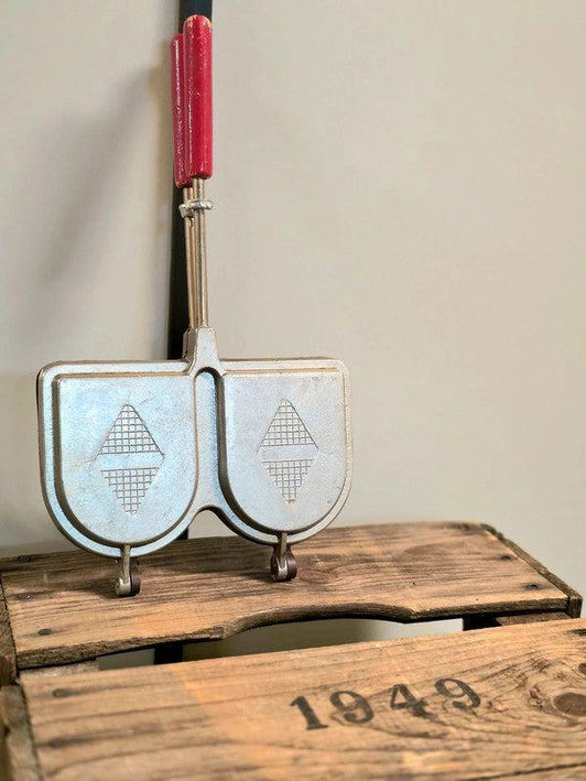 Vintage 70s Waffle Pan Maker Double Toaster Aluminium - Yatva