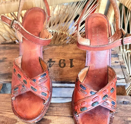 Vintage 70s Wooden Heels - Yatva