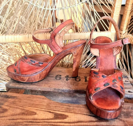 Vintage 70s Wooden Heels - Yatva