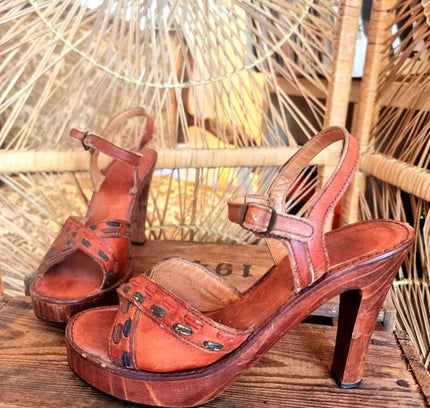Vintage 70s Wooden Heels - Yatva