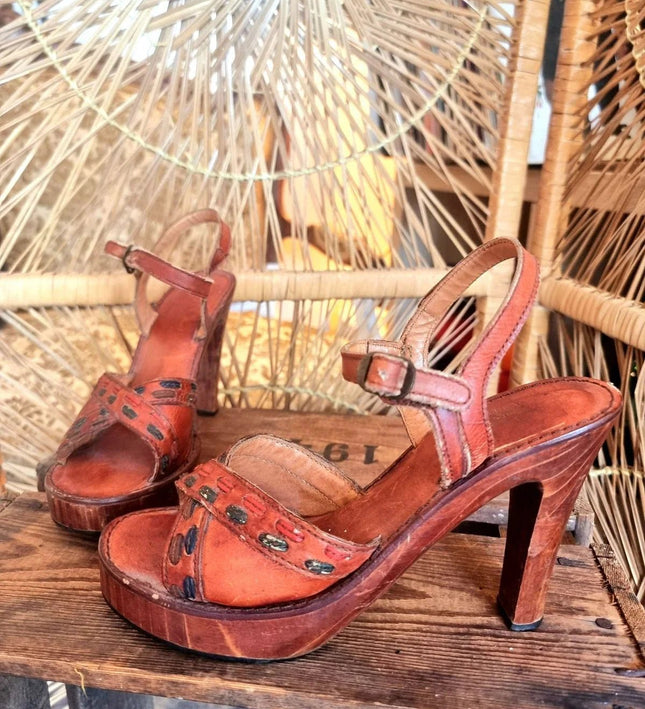 Vintage 70s Wooden Heels - Yatva