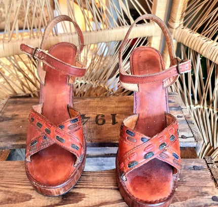 Vintage 70s Wooden Heels - Yatva