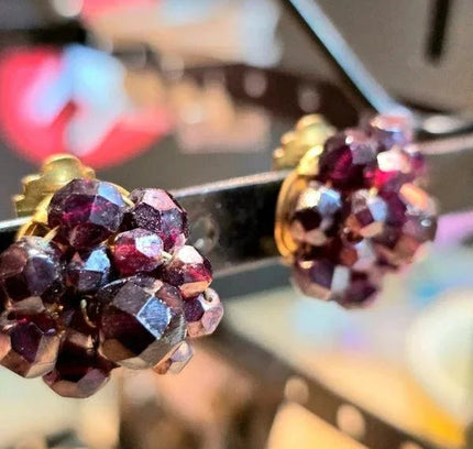 Vintage 70's/80's Cluster Clip - On Earrings - Yatva