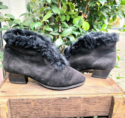 Vintage 80's / 90's Ankle Boots - Yatva