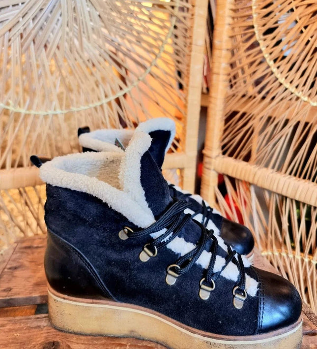 Vintage 80's / 90's Ankle Boots - Yatva