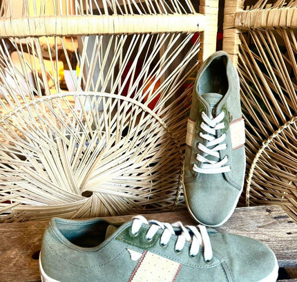 Vintage 80s / 90s Gola Sneakers Trainers - Yatva