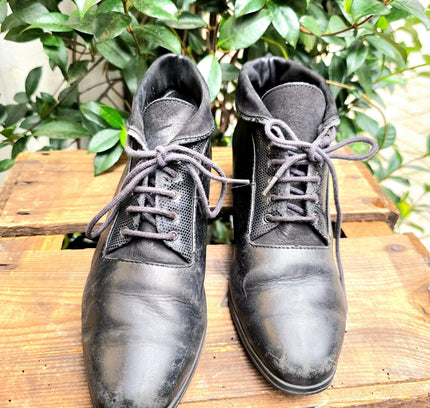 Vintage 80's / 90's Leather Ankle Boots - Yatva