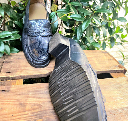 Vintage 80's / 90's Leather Slip on Shoes - Yatva