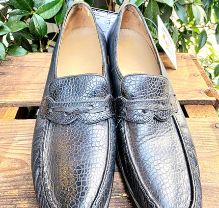Vintage 80's / 90's Leather Slip on Shoes - Yatva