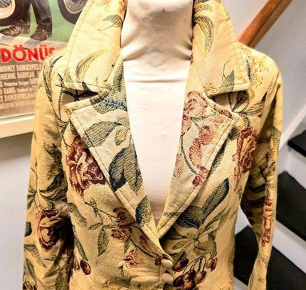 Vintage 80's / 90's Maggie Carol Tapestry Jacket - Yatva